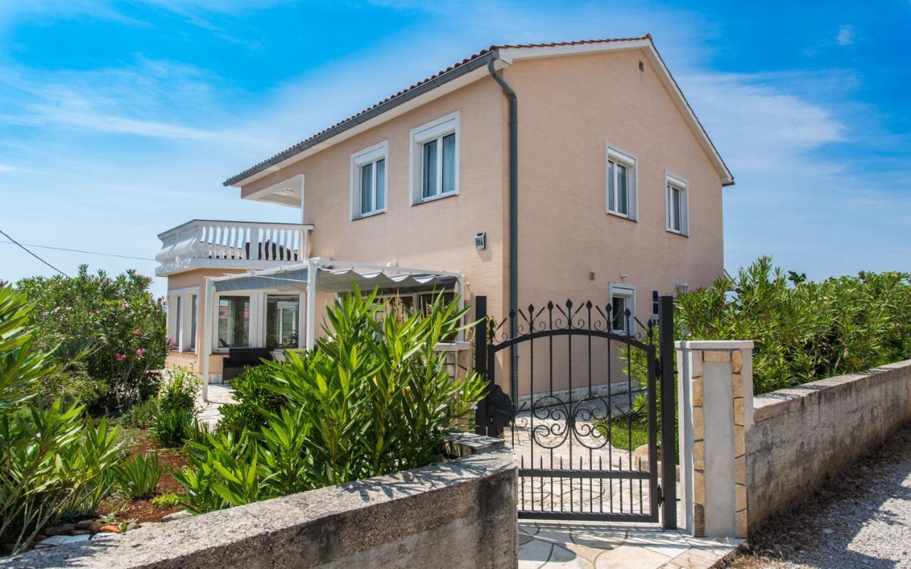 Holiday Home Nika Linardići Exteriér fotografie