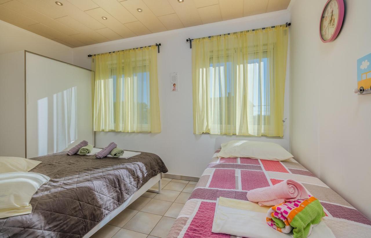Holiday Home Nika Linardići Exteriér fotografie